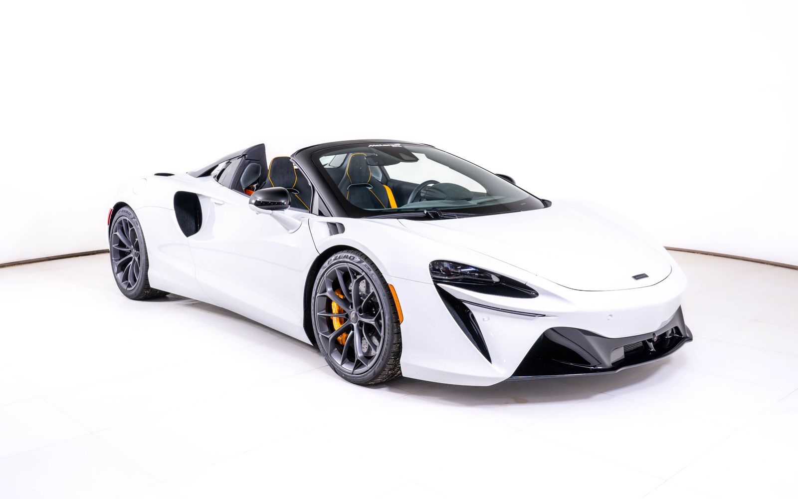 2026 McLaren Artura Performance