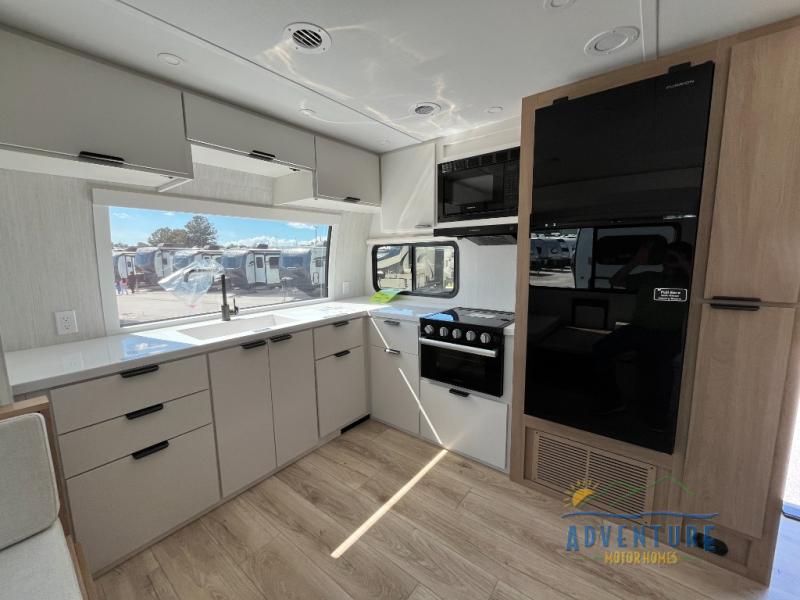 2026 Winnebago Thrive 26FKD
