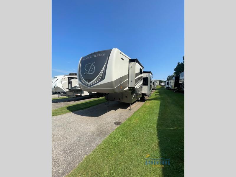 2021 DRV Luxury Suites Mobile Suites 41 FKMB
