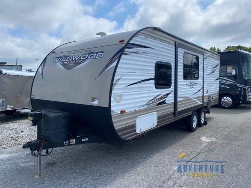 2018 Forest River RV Wildwood X-Lite 233RBXL